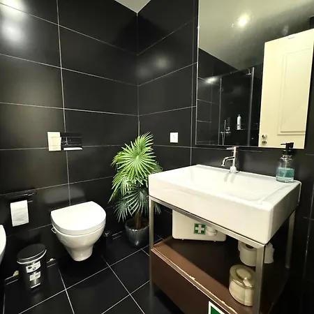 House Charms リスボン